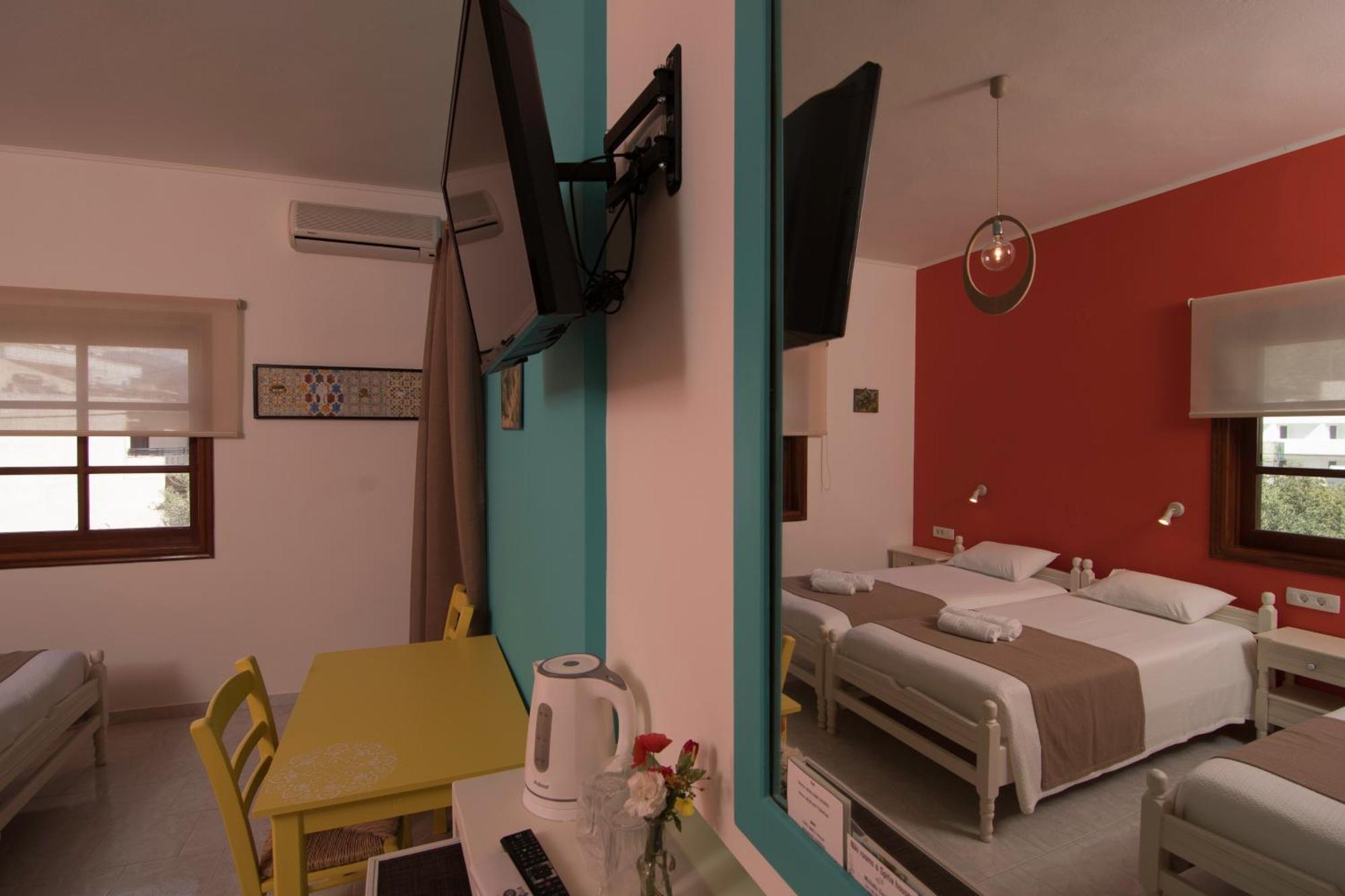 Niki Rooms Palaiochora Quarto foto